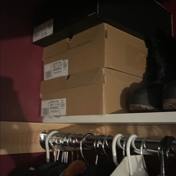 Converse NWT/ box. Flash $75 first pair - Picture 8 of 9